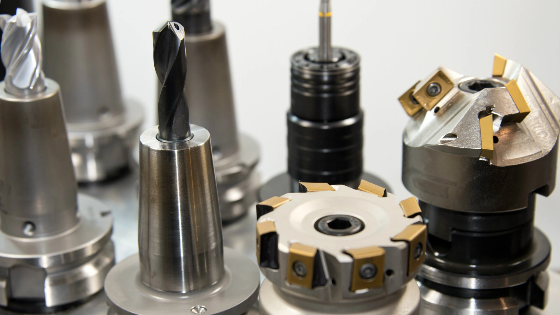 High-precision tools for precision machining