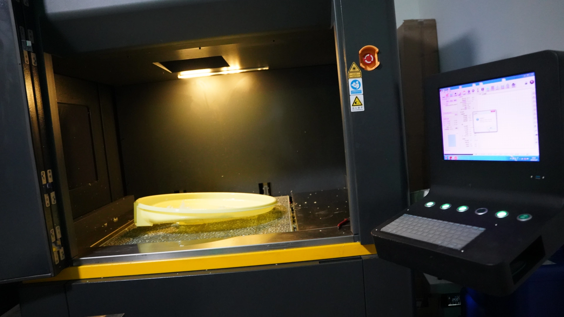 Metal 3D Printer Producing Precision Components - High-Accuracy Additive
  Manufacturing