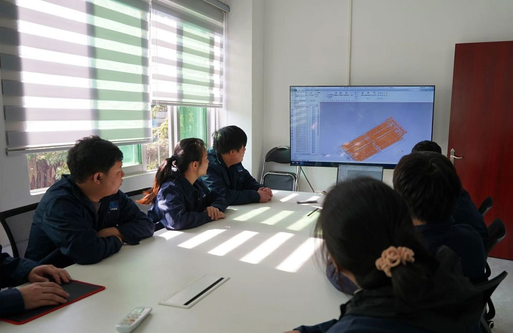 Professional-aluminum-CNC-Machining-Team